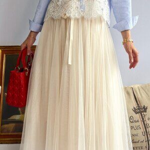 Tulle Maxi Skirt Ivory | Choklate | Parisian Dress